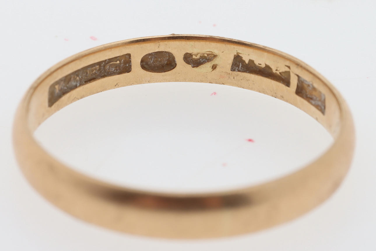 RING, 18K guld.