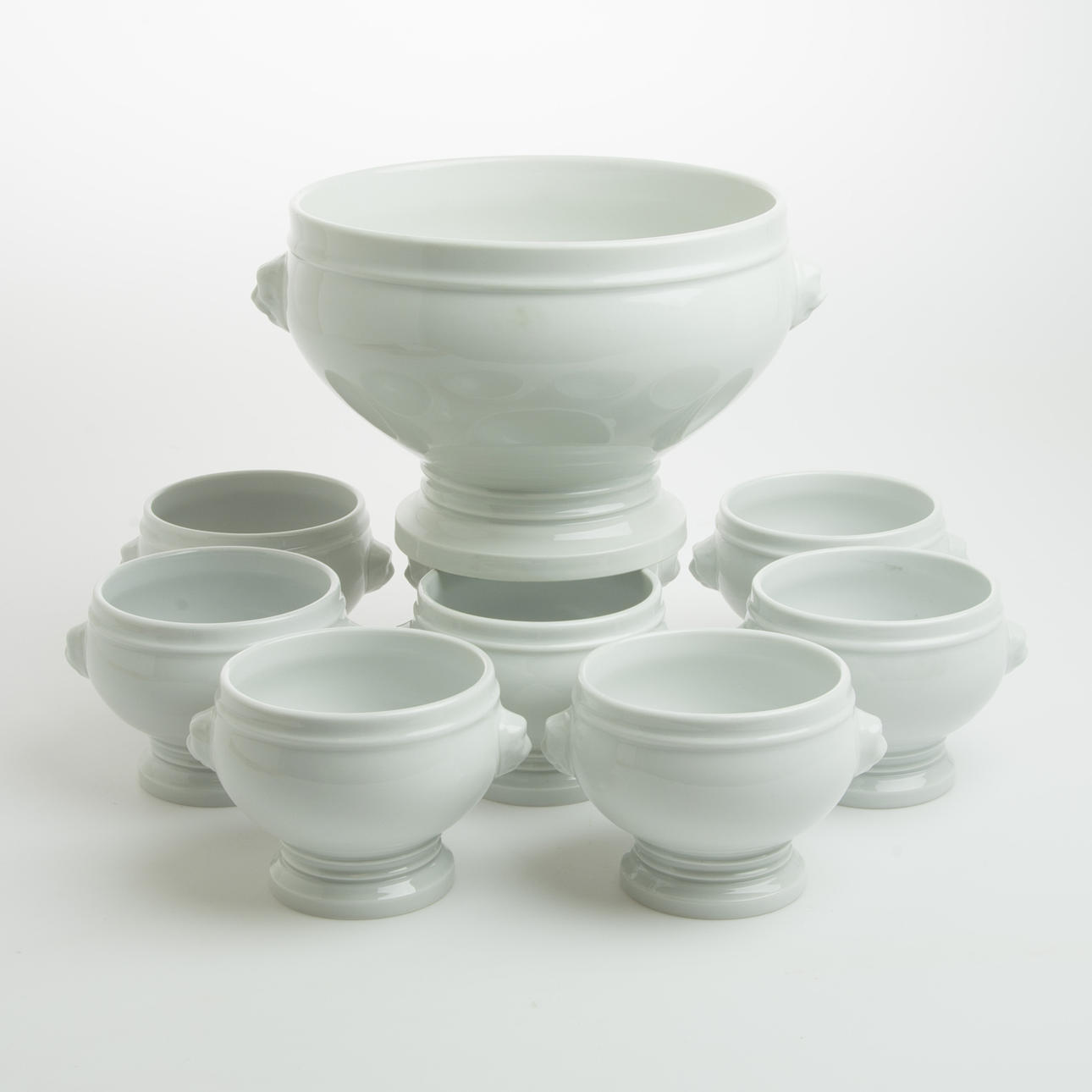 SOPPTERRIN SAMT SKÅLAR, 9 delar, Pillevuyt, Frankrike.