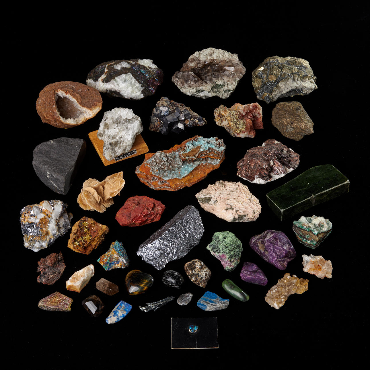 MINERALER, ca 40 st.