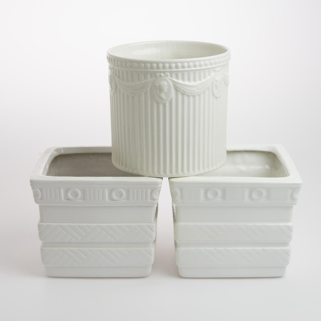 YTTERFODER, 3 stycken, "Camé" Gustavsberg samt "Spfiero" Jie.