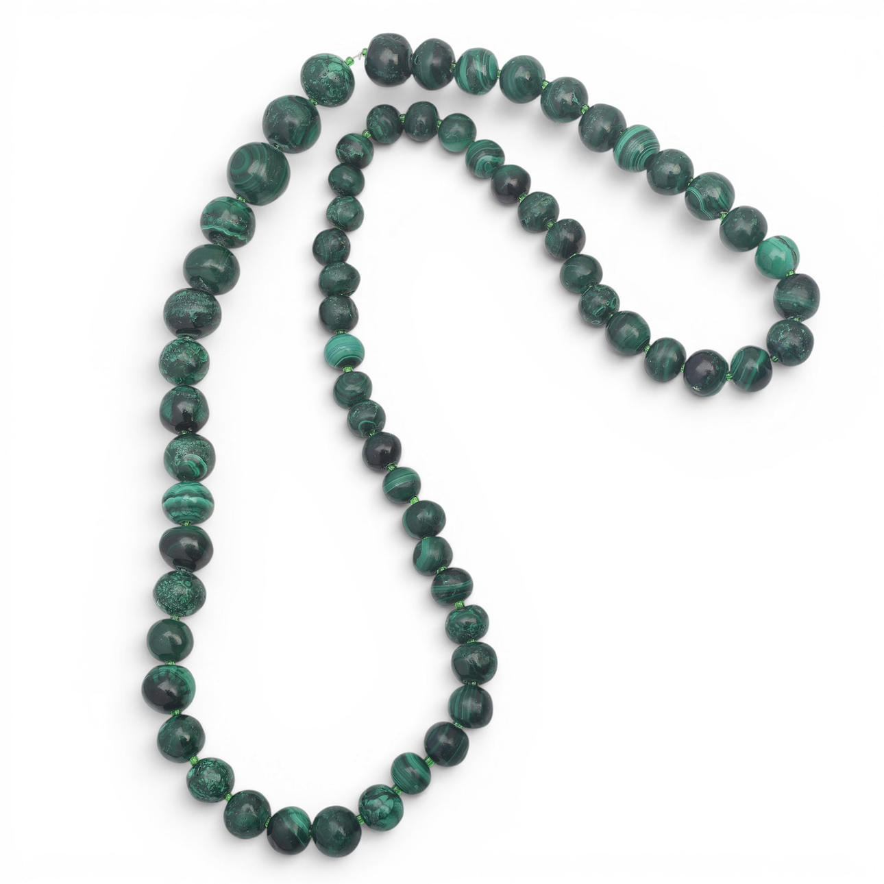 Malachite beads necklace.