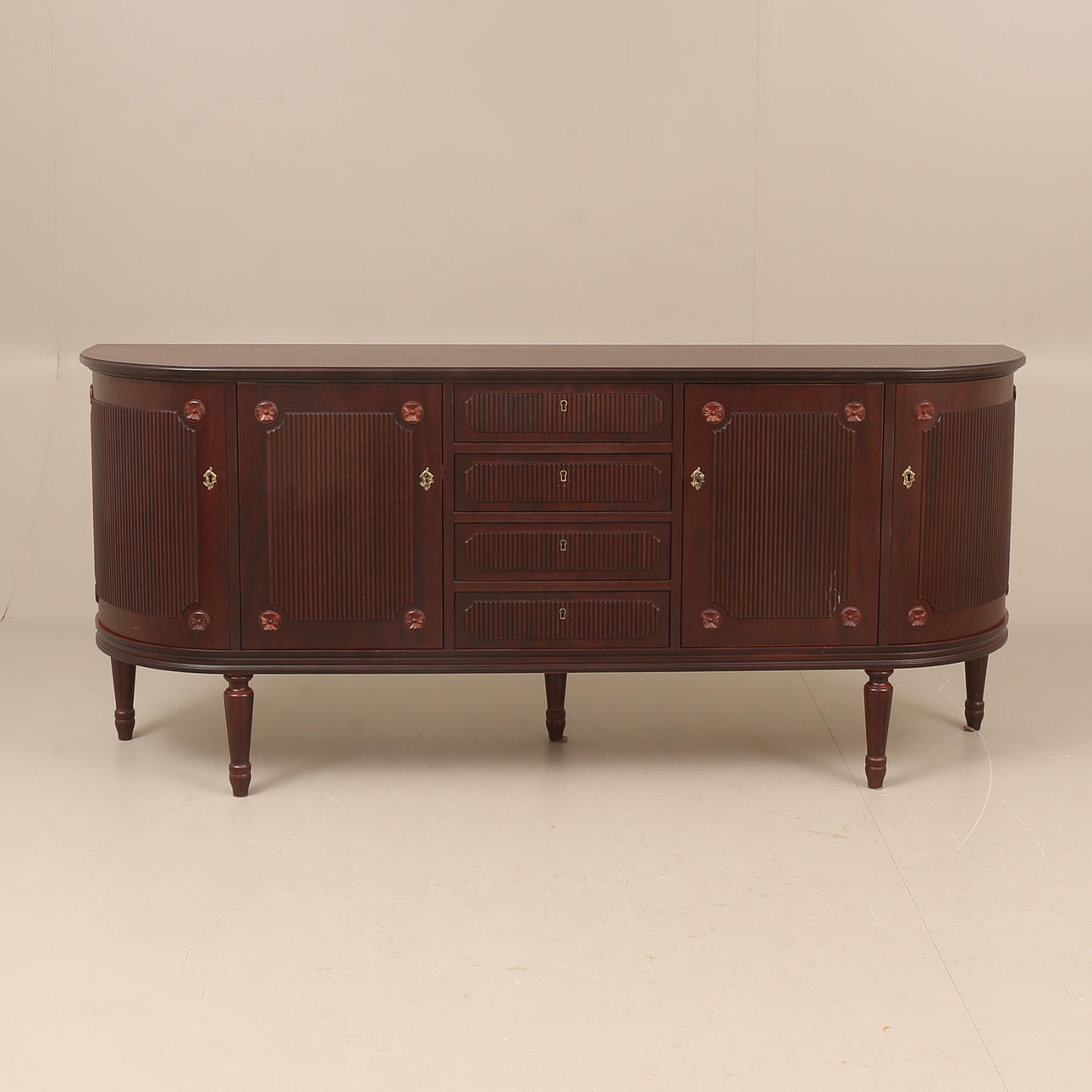 SIDEBOARD, gustaviansk stil, 1900-tal.