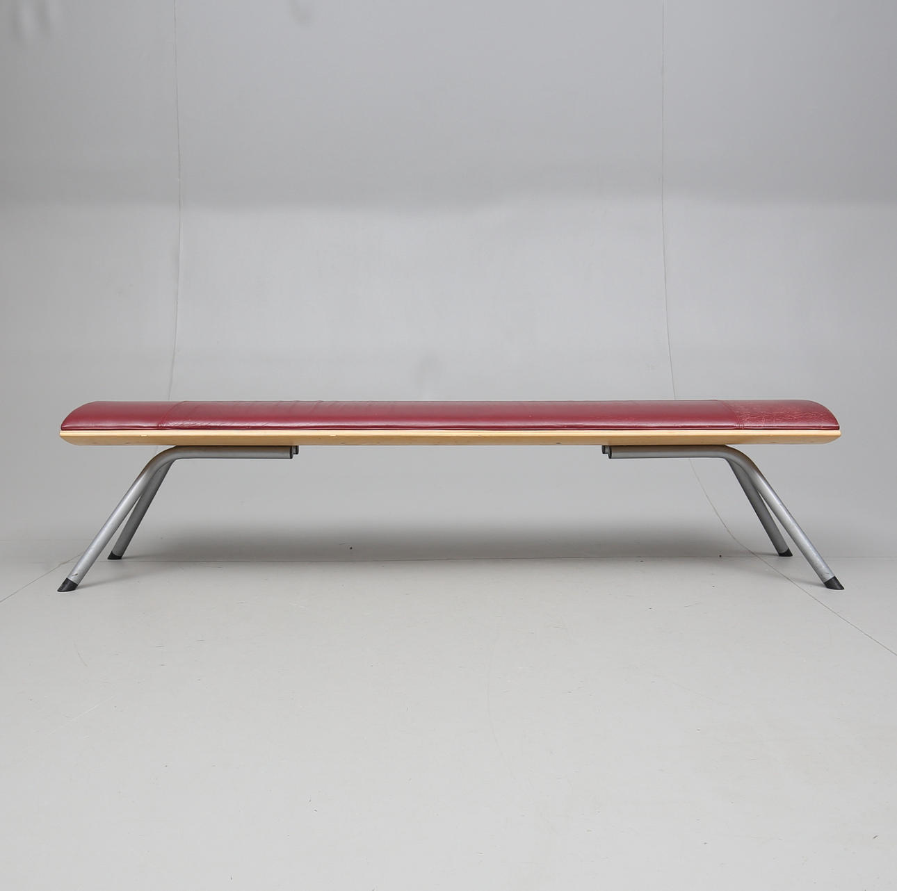 BÄNK, Lammhults, daterade 1998.