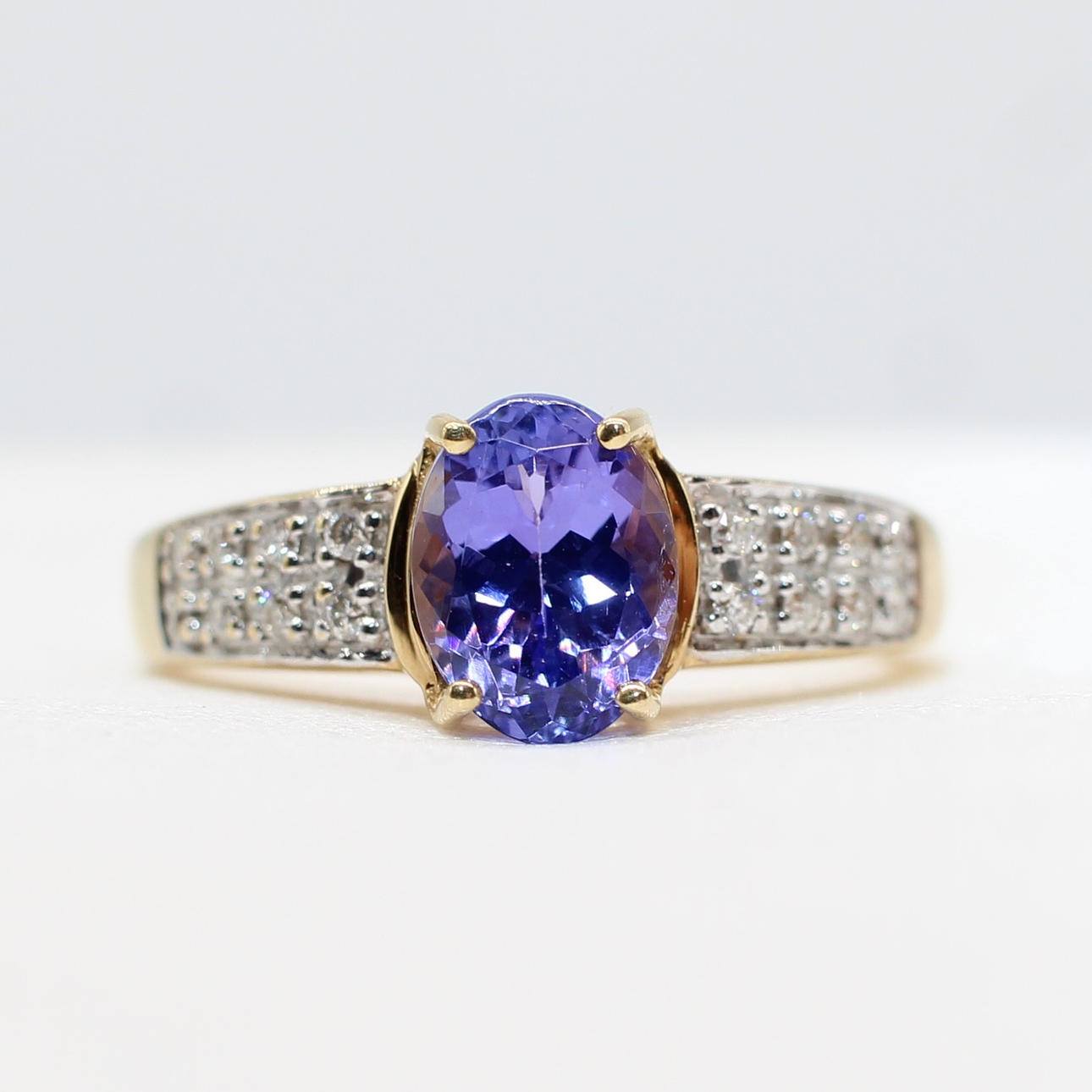 TANZANIT- OCH DIAMANTRING.