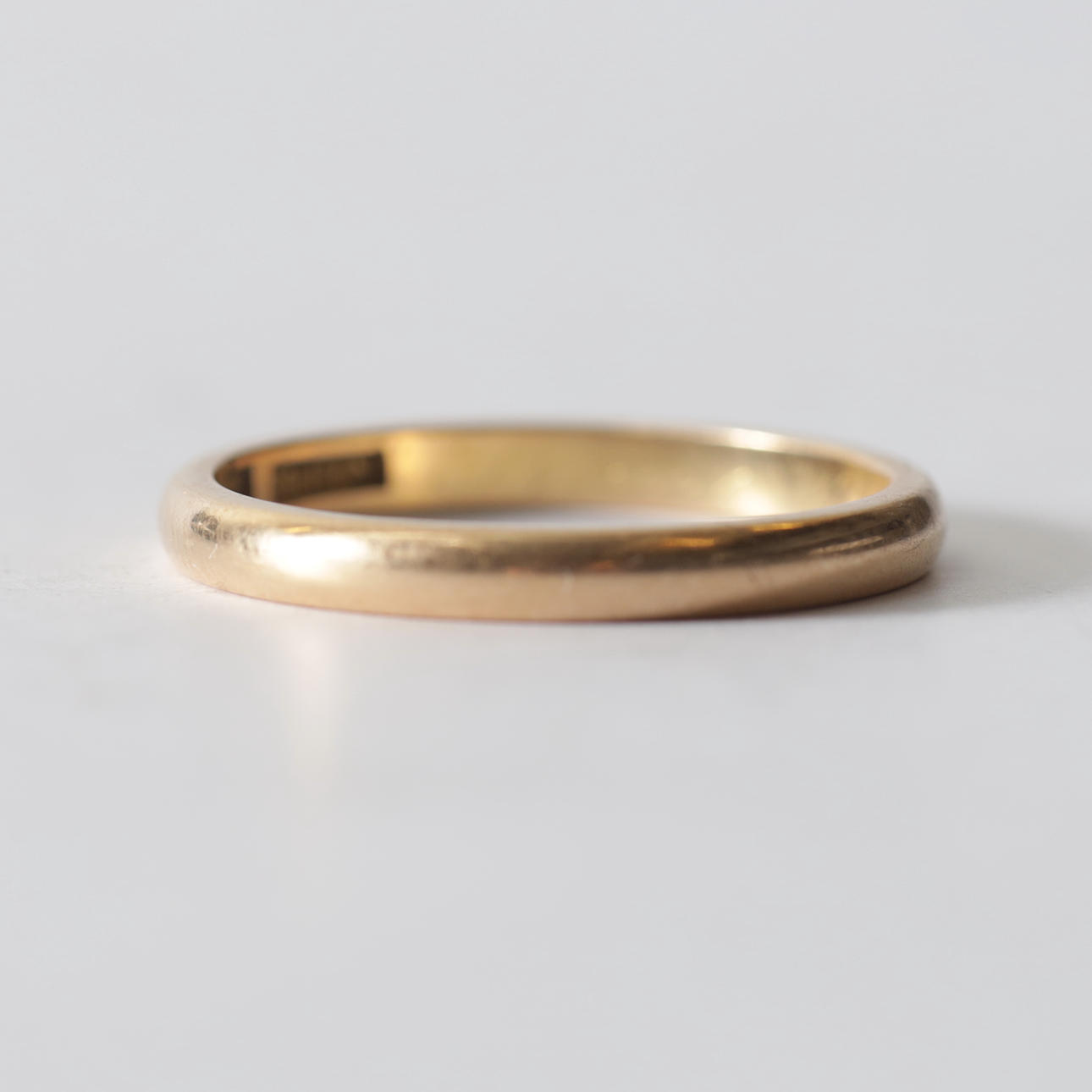 RING, 18K guld. Totalvikt ca 4 gram.