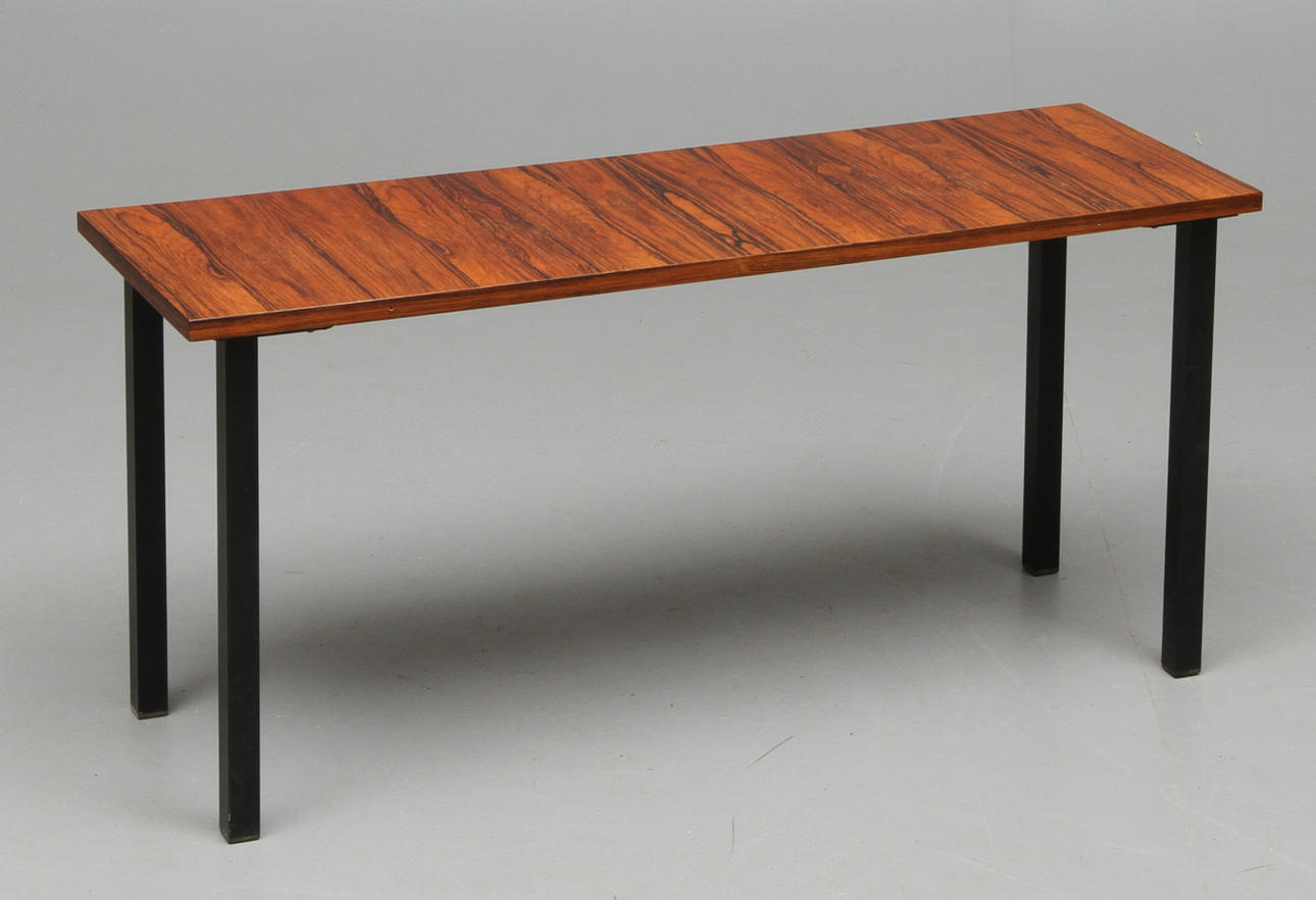 SIDEBOARD, med metallunderrede, 1960/70-tal.