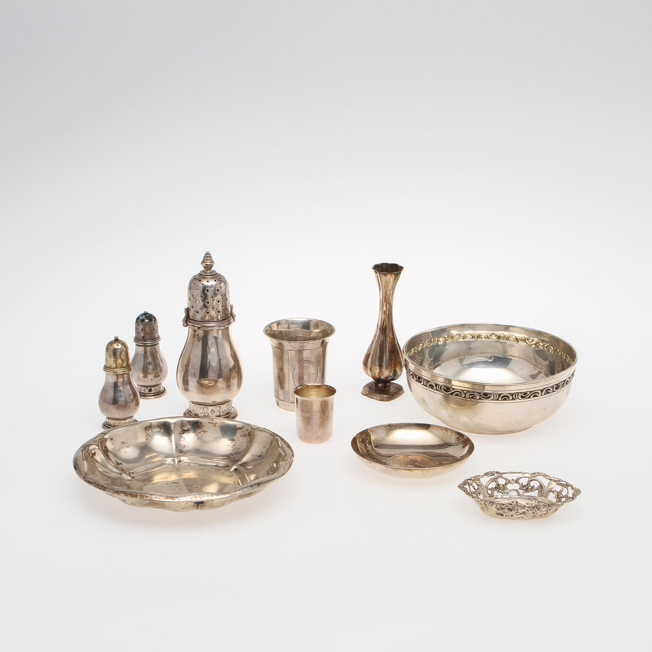 SILVERFÖREMÅL, 10 delar, 1800/1900-tal. Ca 780 gram.