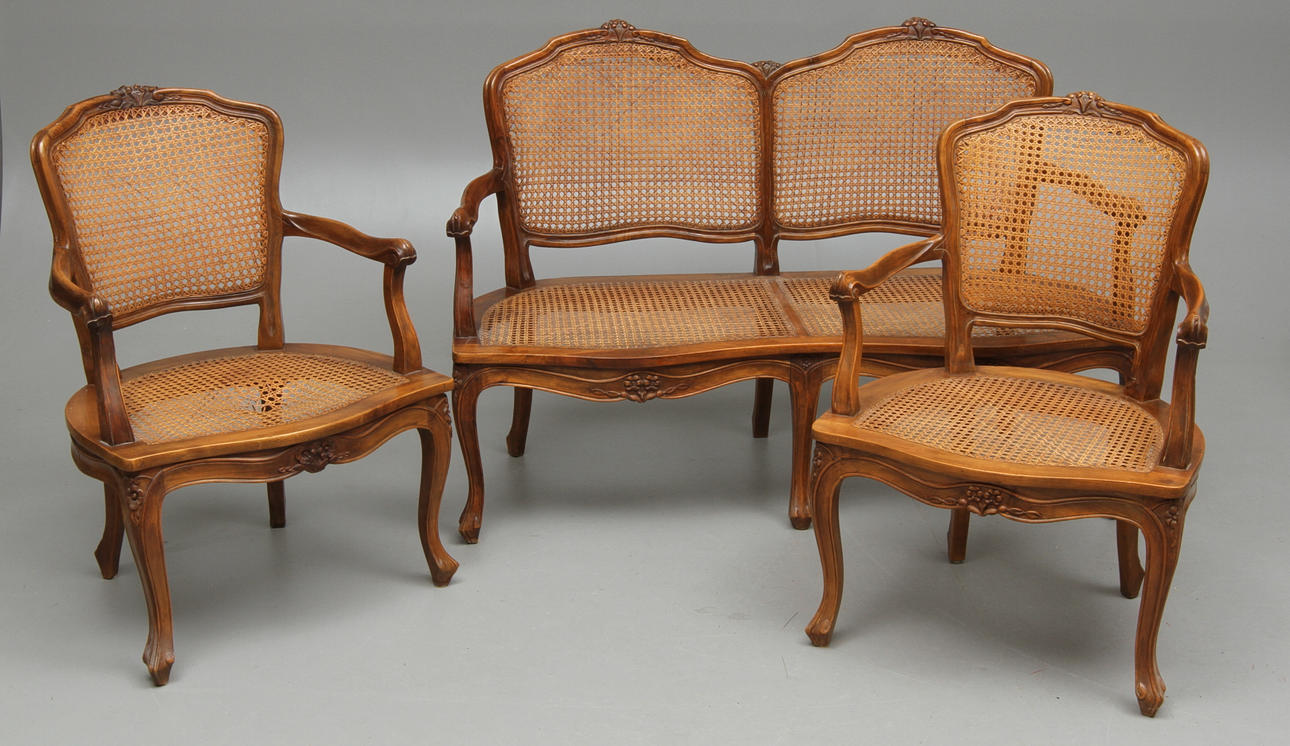 SALONGSGRUPP, 3 delar, rokokostil, 1900-tal.