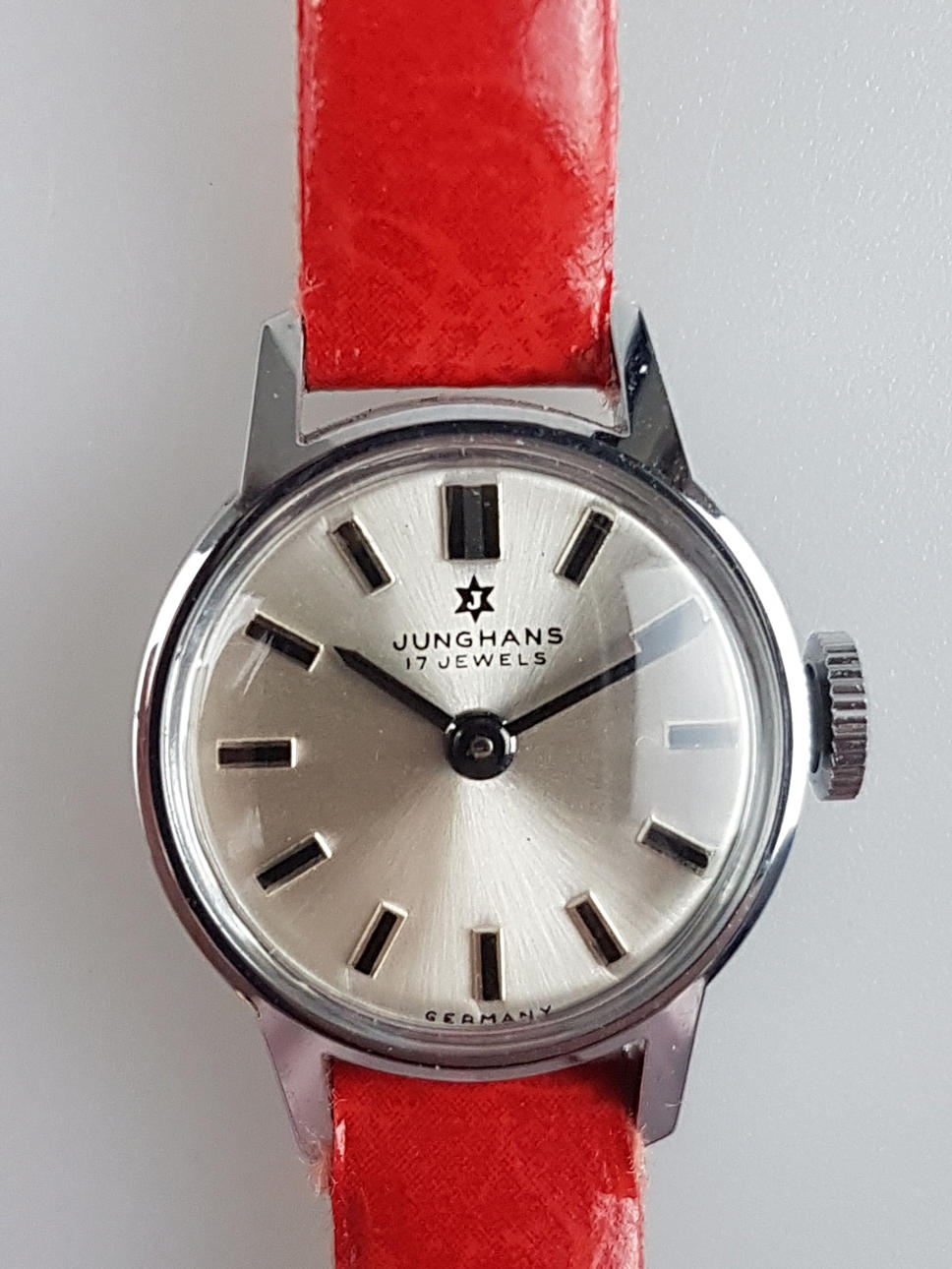 ARMBANDSUR på damer Junghans manuell vind.