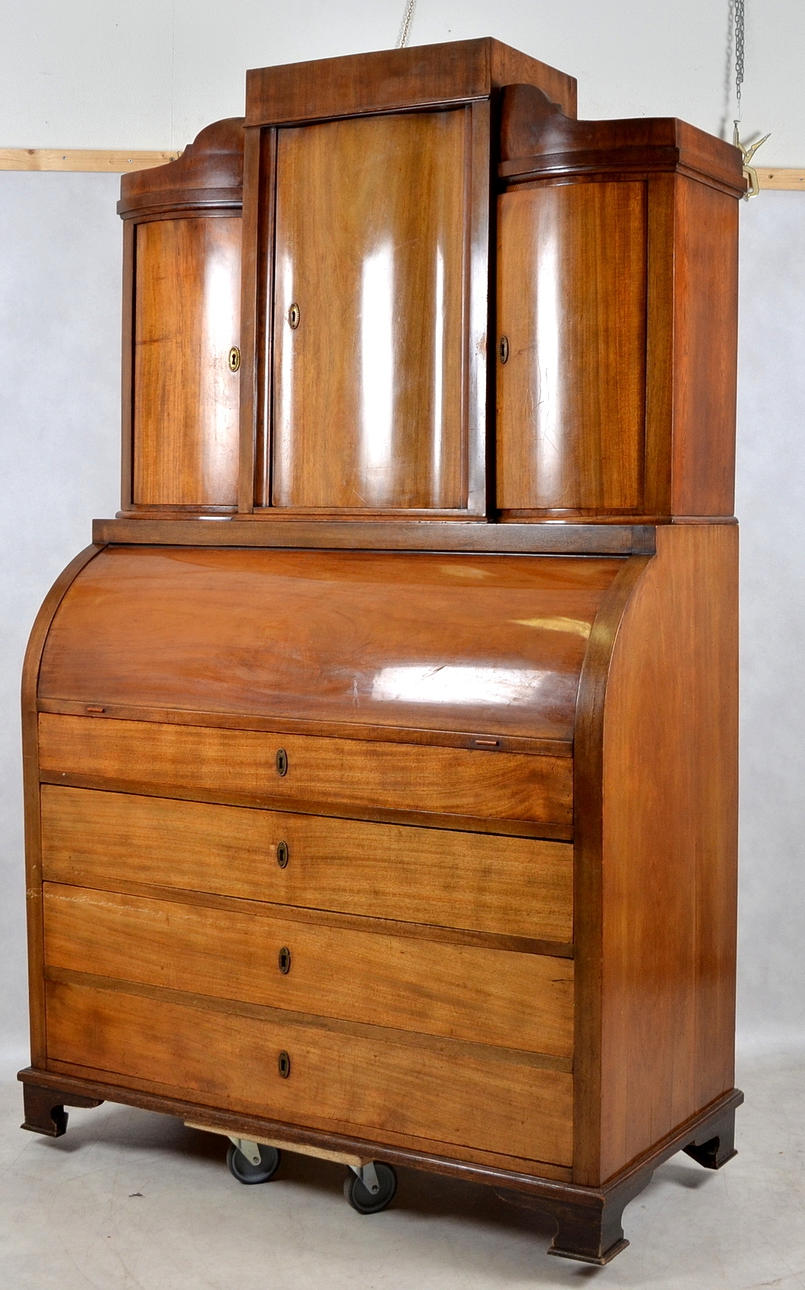 SKRIVSKÅP, senempire, sannolikt NordTyskland, 1800-talets mitt.