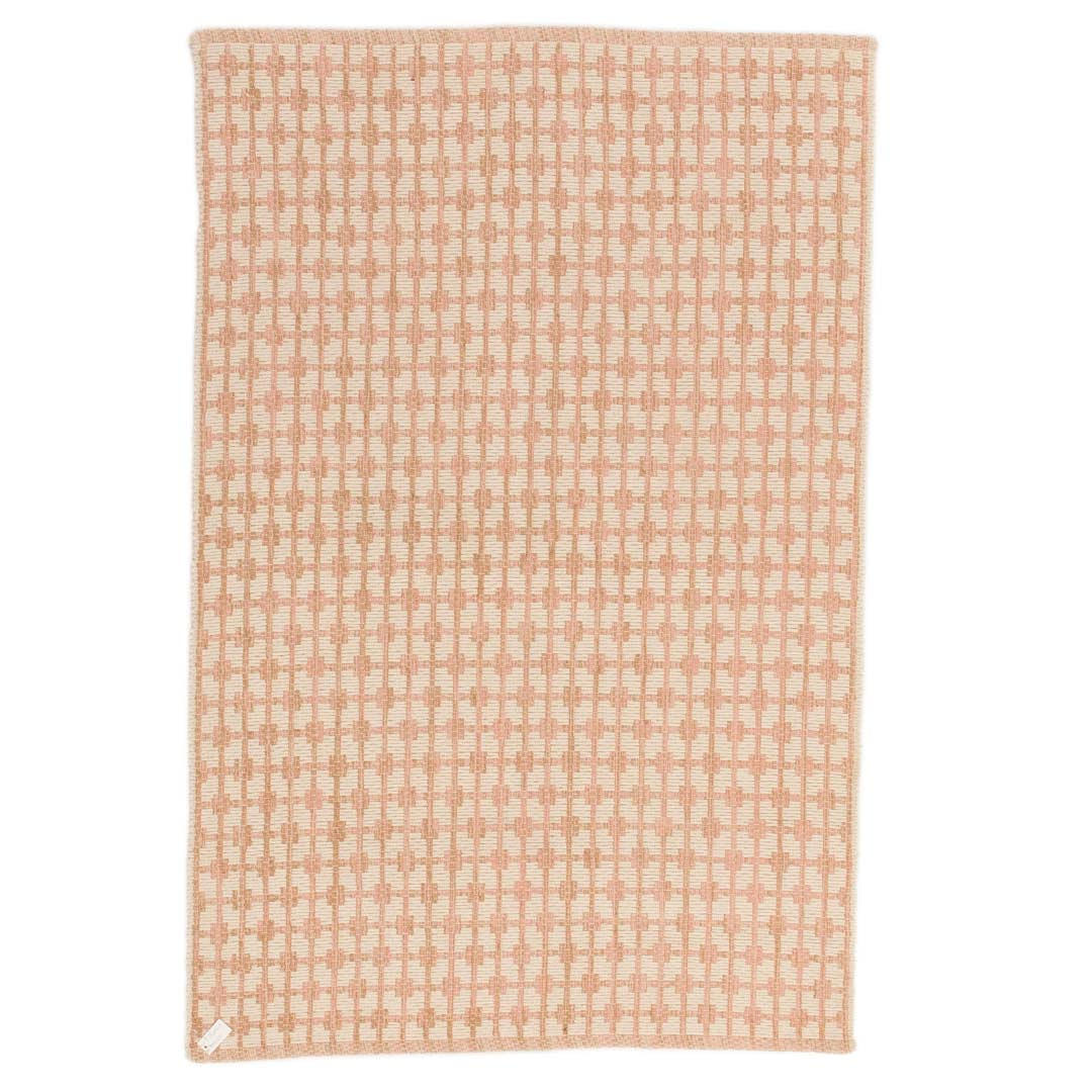 MATTA, vit/beige tonad färg.