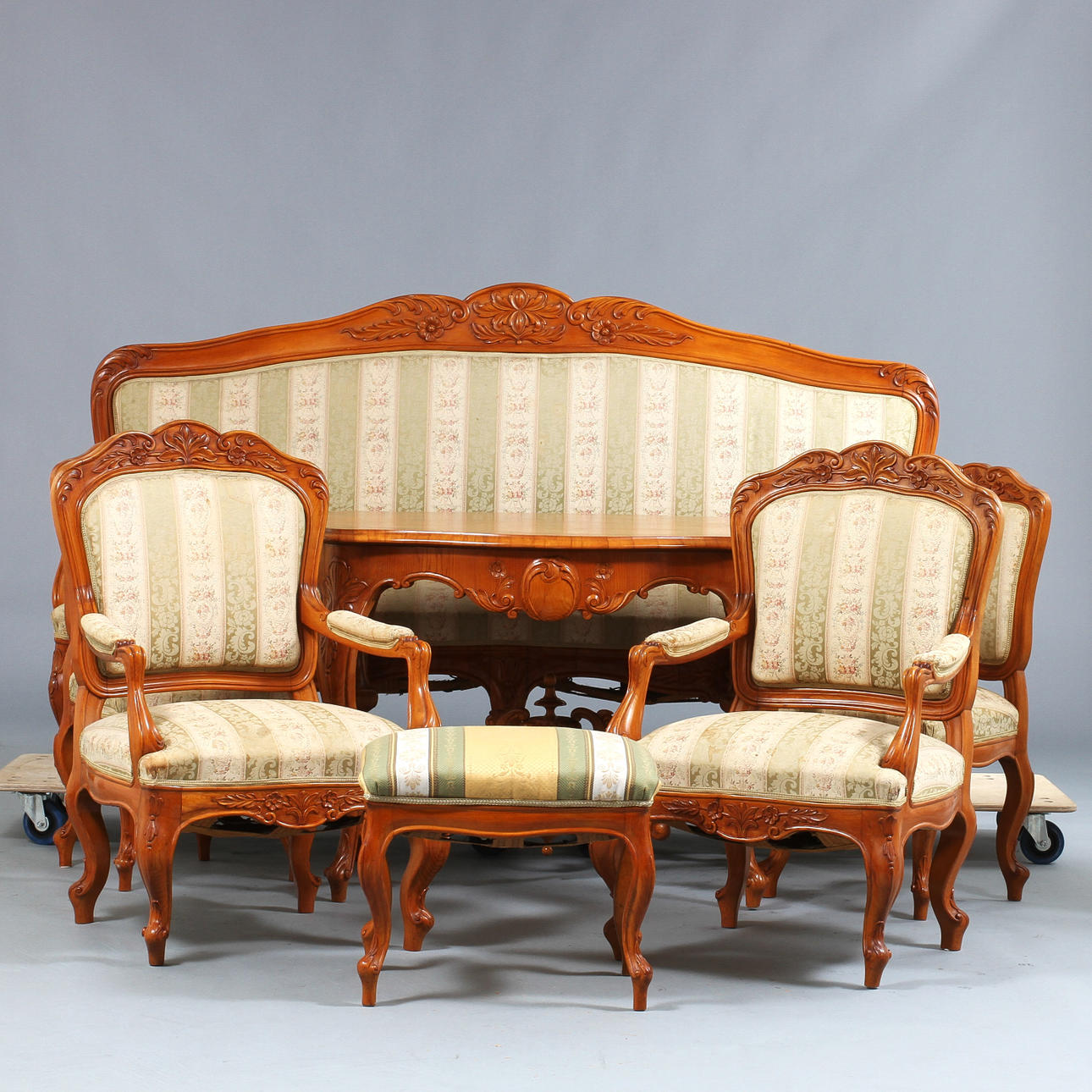 SALONGSGRUPP, 7 delar, nyrokoko, 1800/1900-tal.