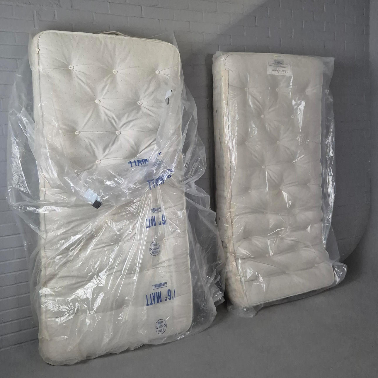 VI SPRING MATTRESSES, TWO. Furniture - Other - Auctionet