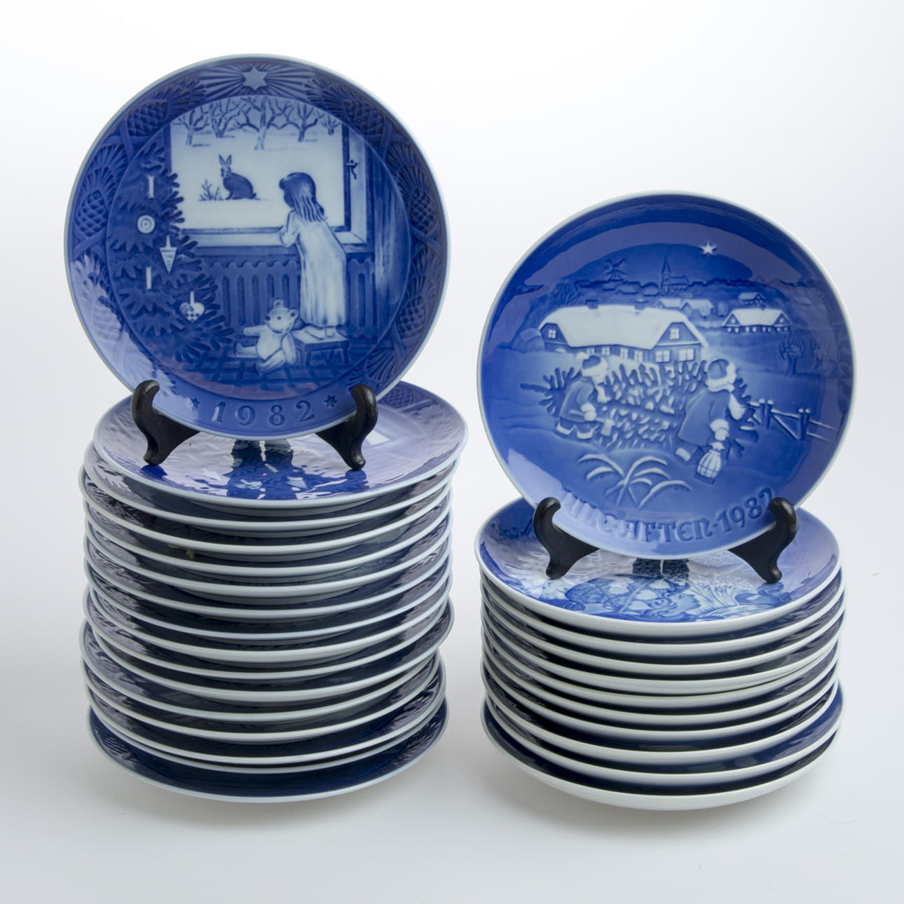 JULTALLRIKAR, 27 stycken, Royal Copenhagen samt Bing & Gröndahl.