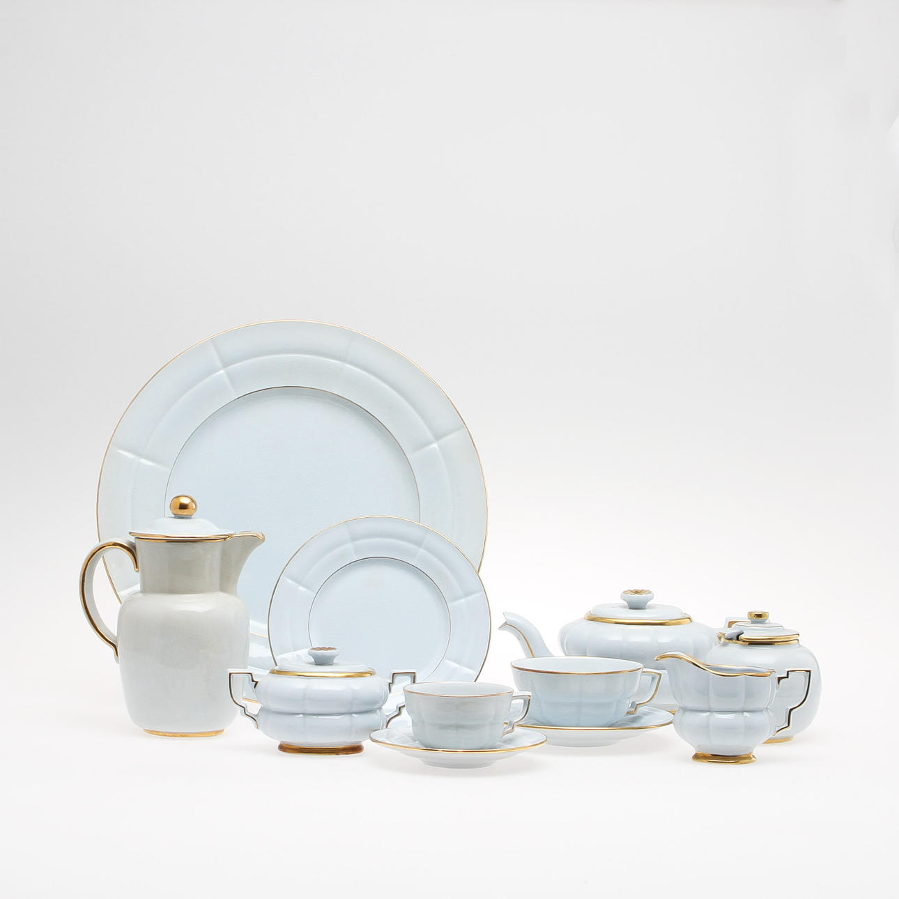 TE- och KAFFESERVIS, 40 delar, flintgods, "Grand", Arthur Percy för Gefle Porslinsfabrik.