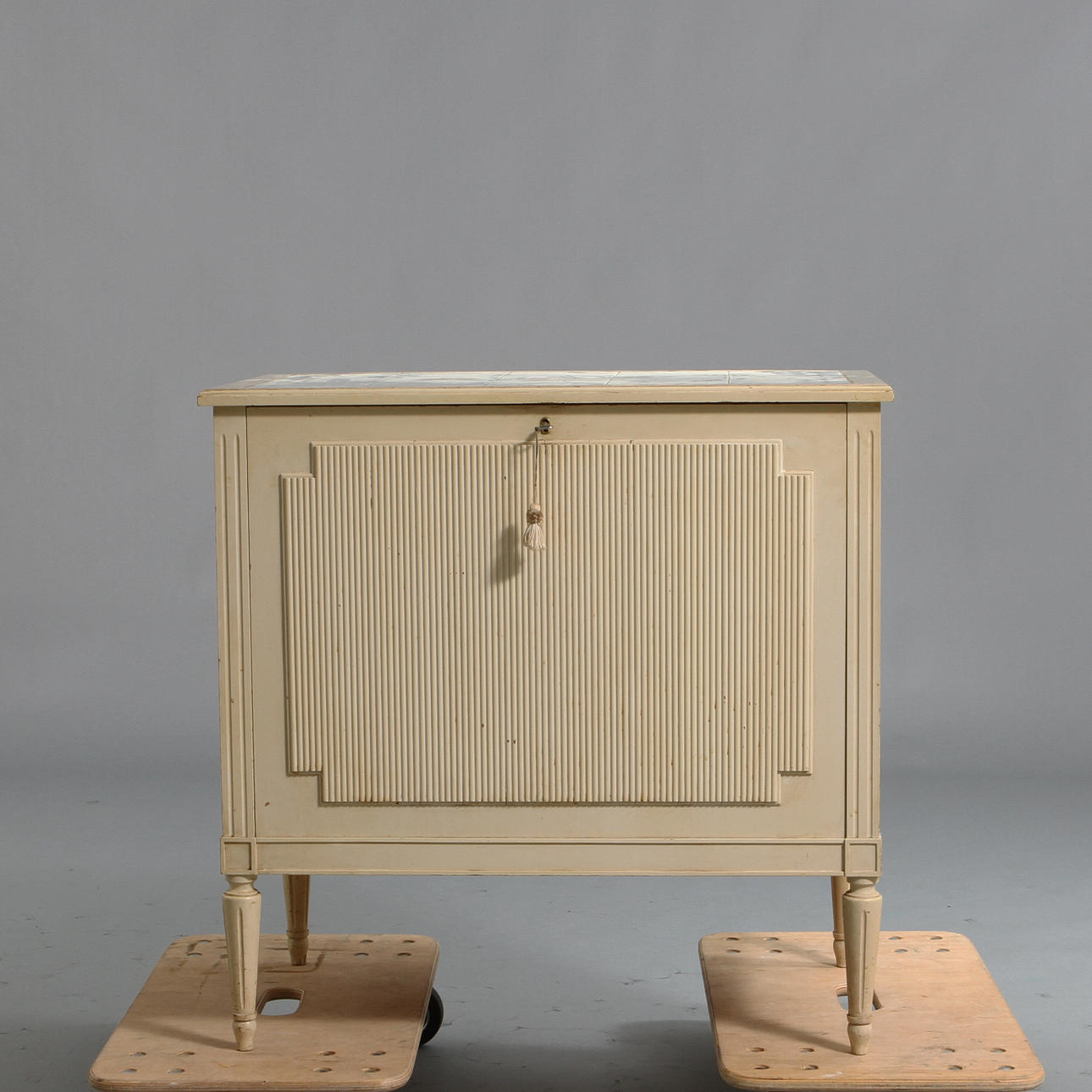 SCHATULL, gustaviansk stil, 1900-tal.