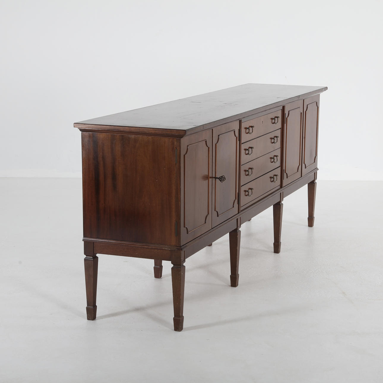 SIDEBOARD, 220 cm, 1900-talet senare del.