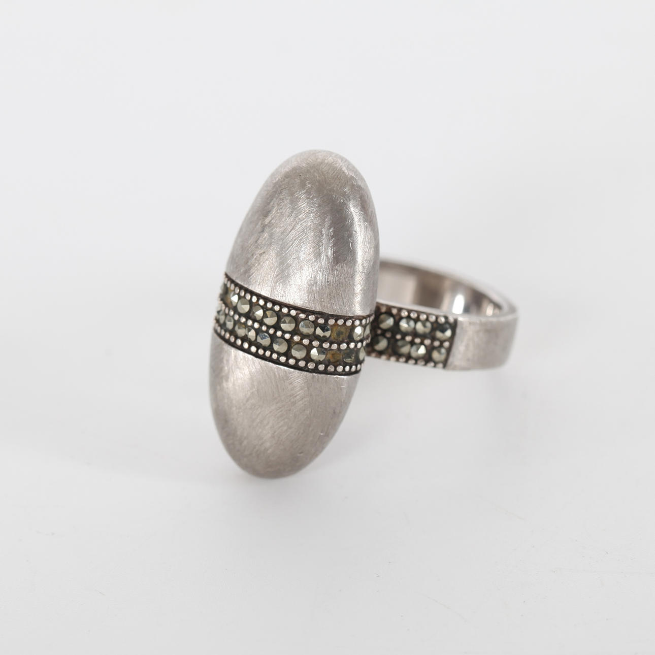 RING MED MARKASITER, Sterlingsilver, Nanis, Italien.