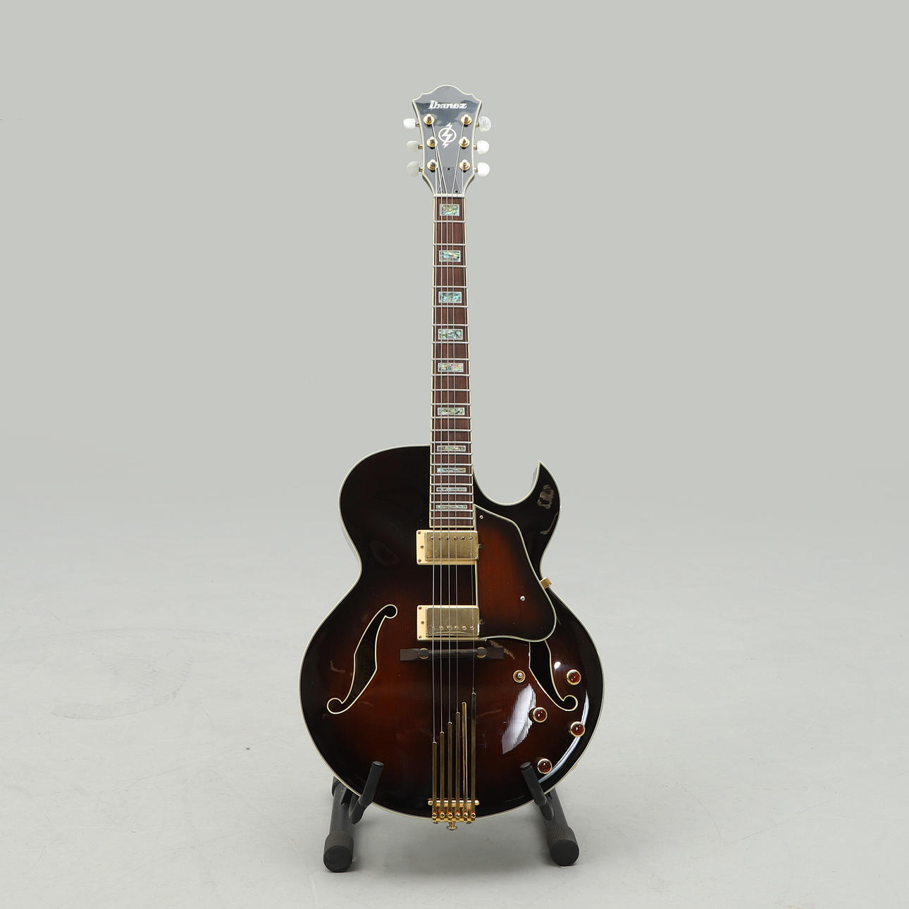 ELGITARR, Ibanez AK-95, Kina 2007.