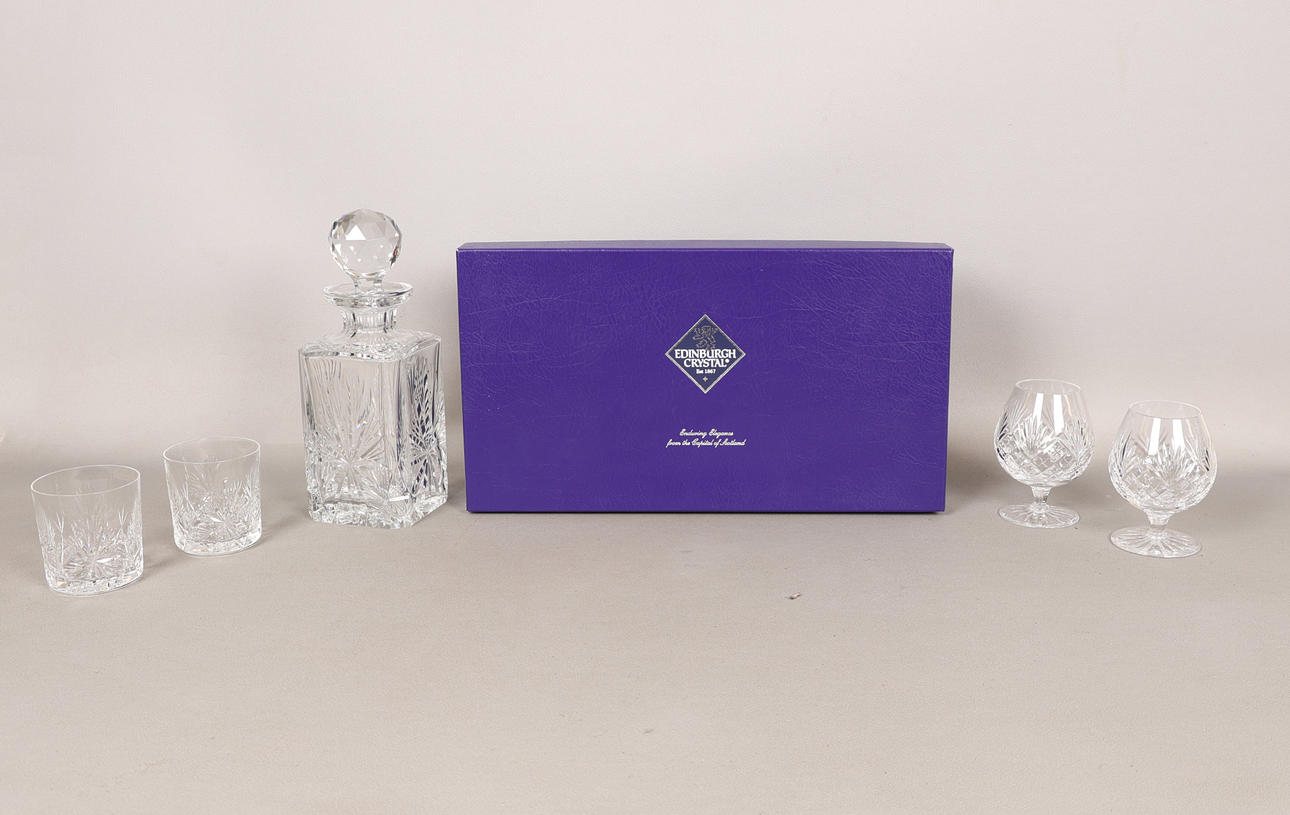 A COLLECTION OF EDINBURGH CRYSTAL GLASS. Glass - Tableware - Auctionet