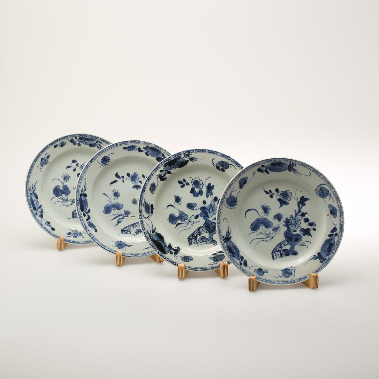 TALLRIKAR, 4 st, Porslin, Kina, Chien-Lung, (1736-1795).