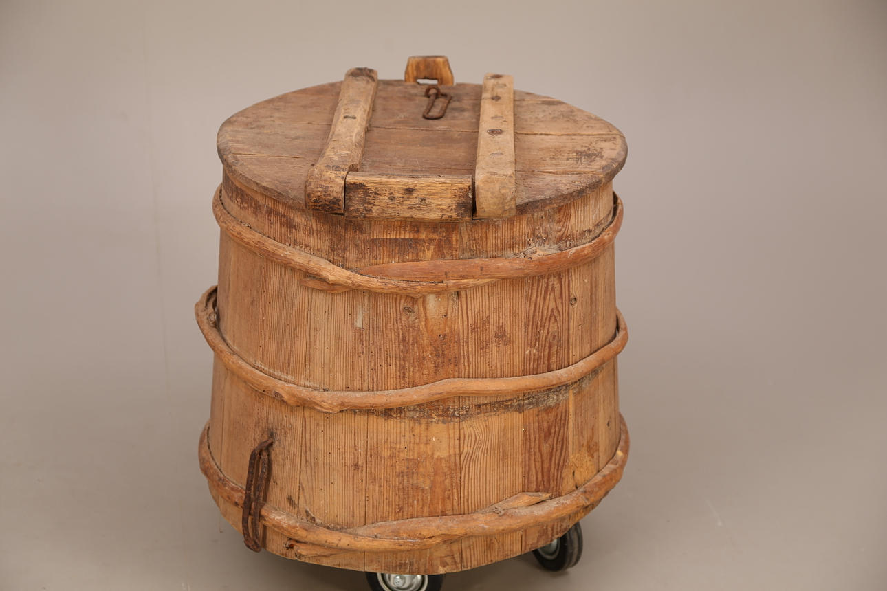 TUNNA med LOCK, furu, träband, allmoge, 1800-tal.