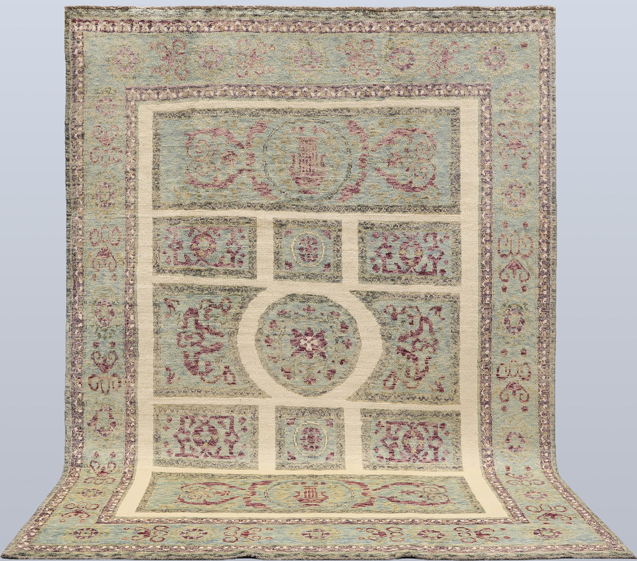 ORIENTMATTA. Orientalisk fine, ullvarp, 285 x 203 cm.