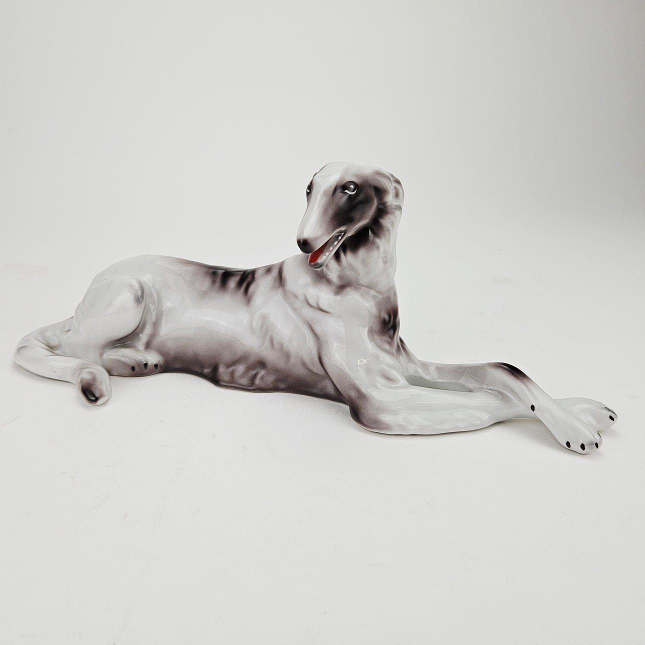 FIGURIN, porslin, Borzoi, Walbrzych, Polen.