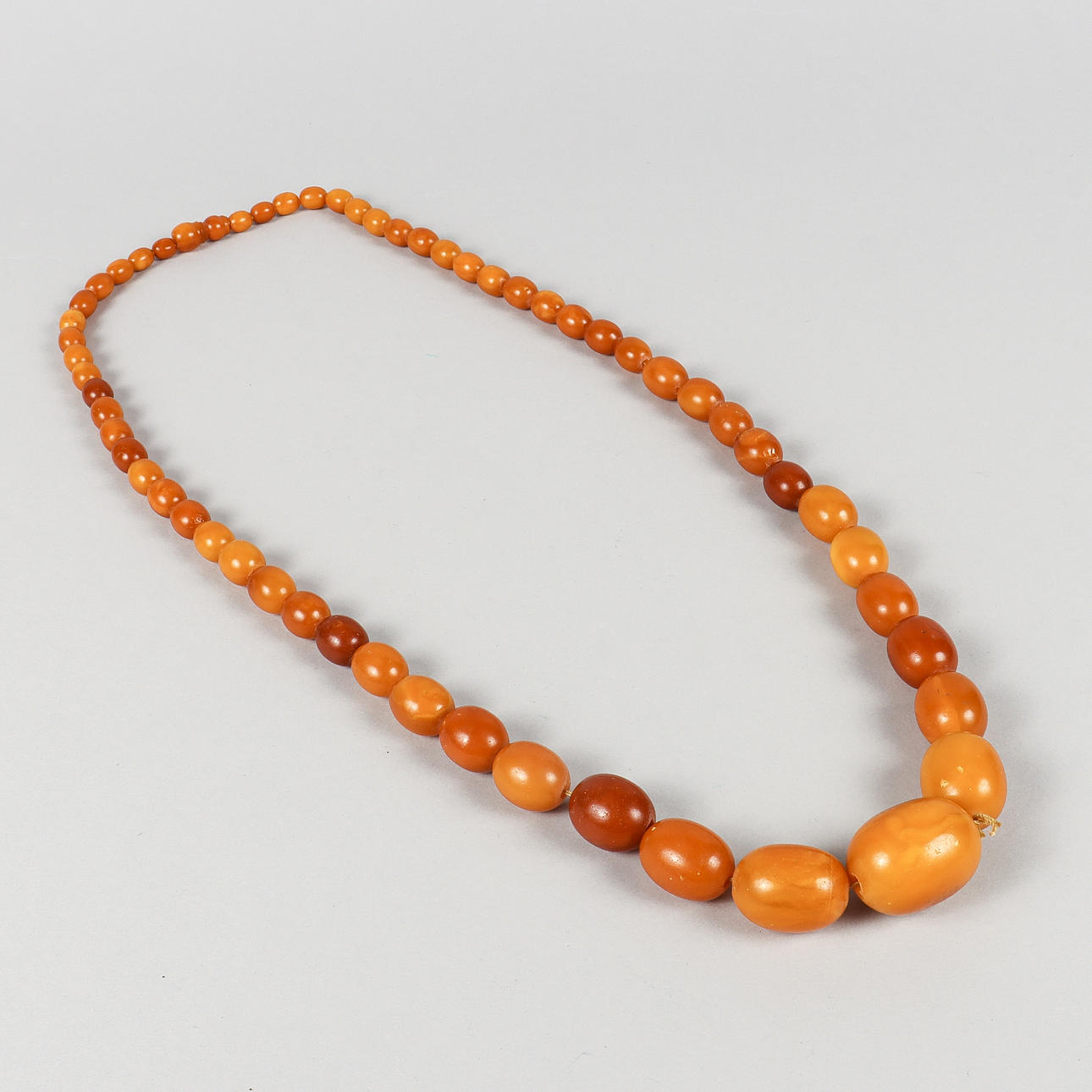 COLLIER bärnsten.