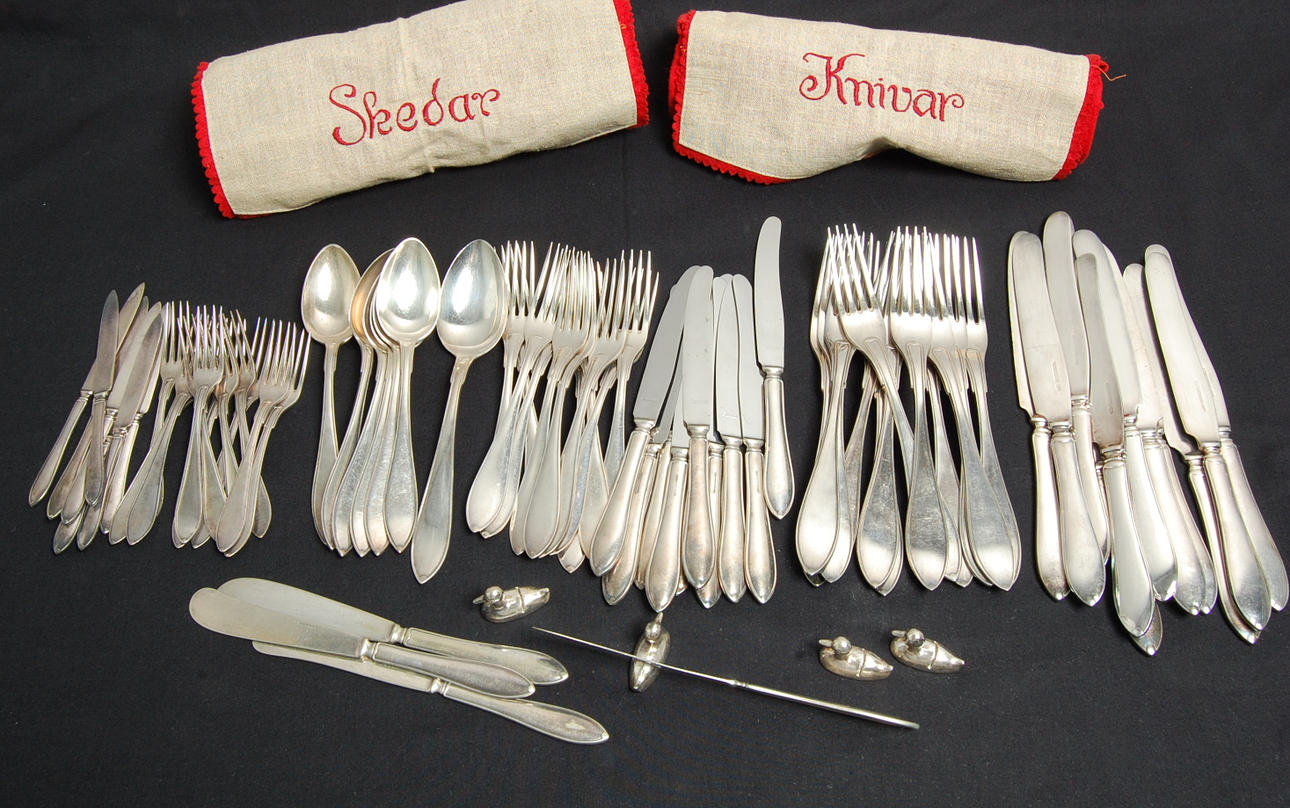 BESTICK, 65 delar Svenskamodellen, nysliver.