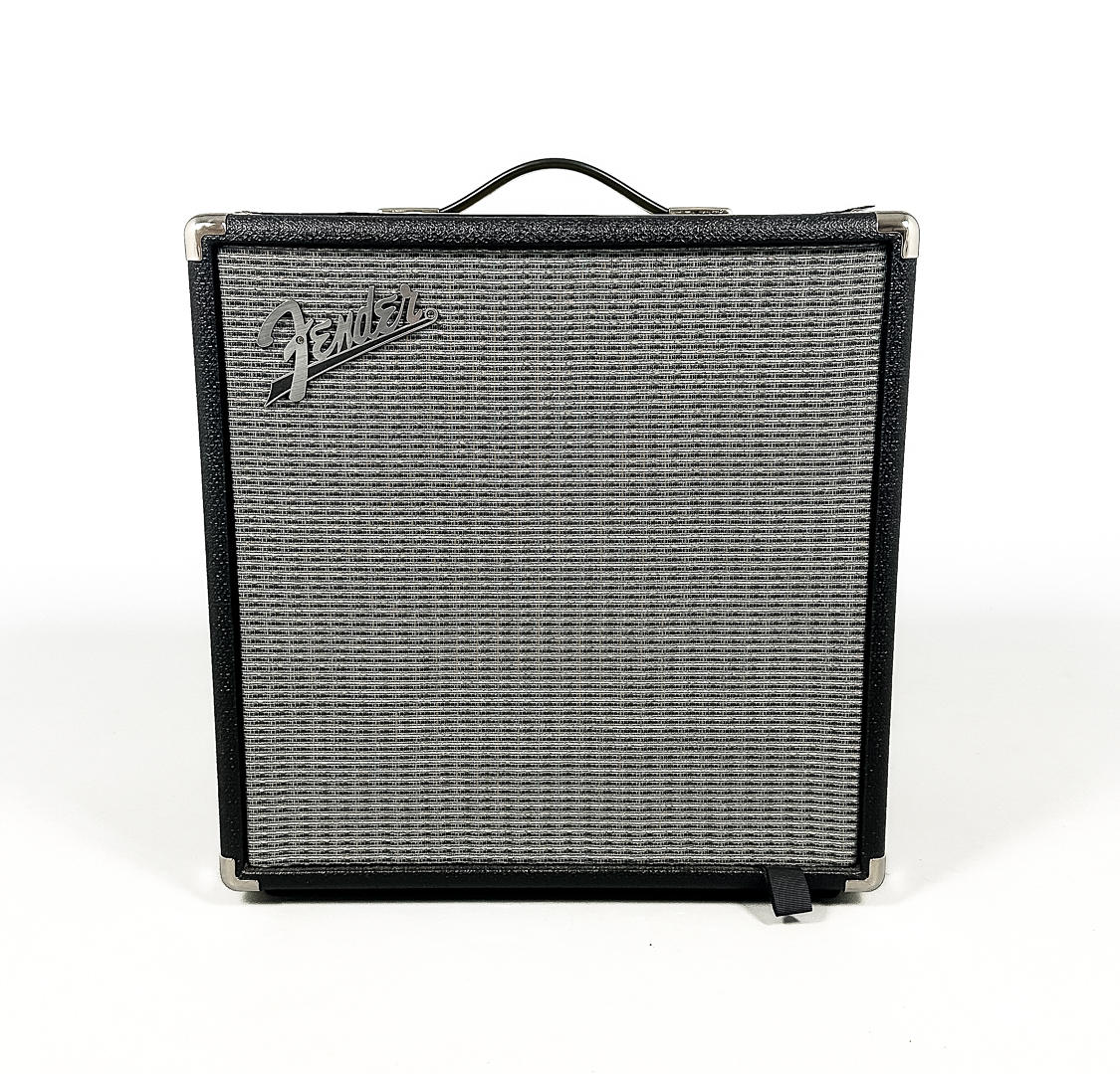 BASFÖRSTÄRKARE, Fender Rumble 40.