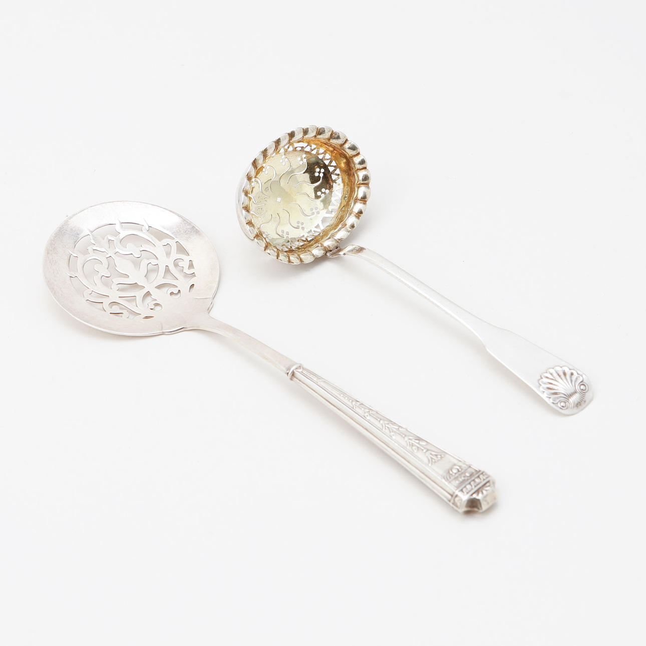 STRÖARE, silver samt SLEV, vitmetall och silver.