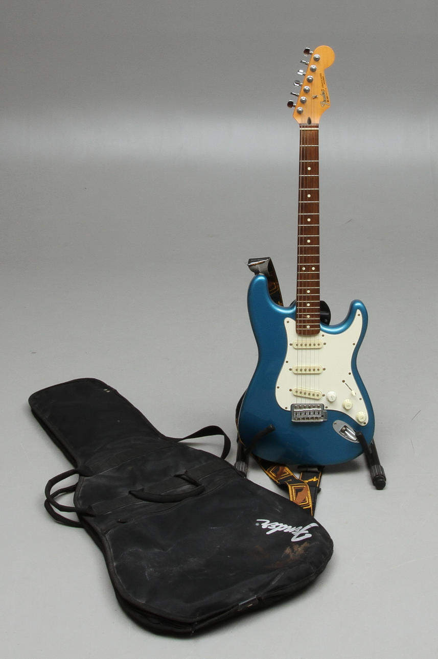 ELGITARR, Fender Stratocaster, märkt "Made in Mexico".