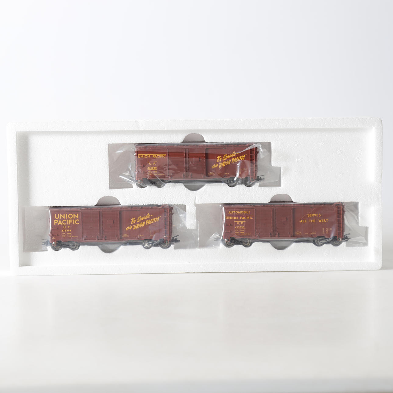 VAGNSET, 45647, H0, Double door boxcar set, Märklin.