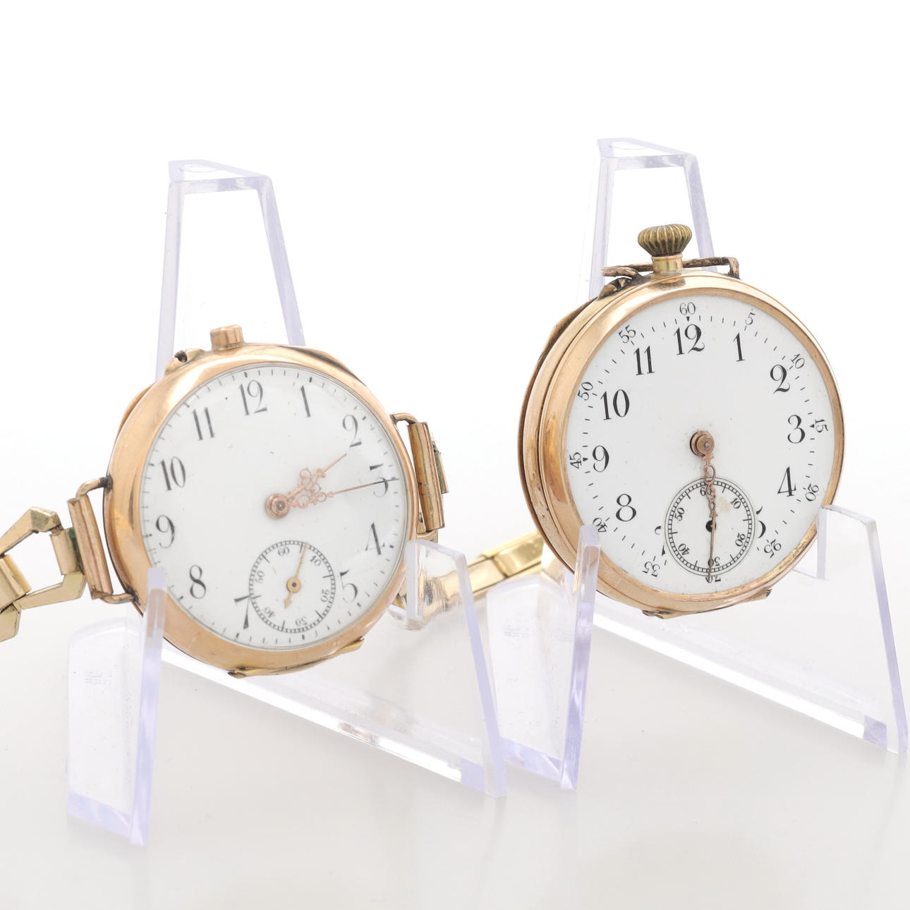 FICKUR, 2 st, guld 14K, totalvikt 56 gram.