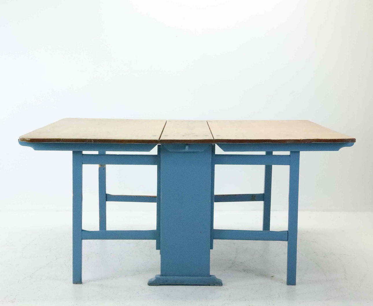DROP-LEAF TABLE, folk art, Hälsingland, 19th century.