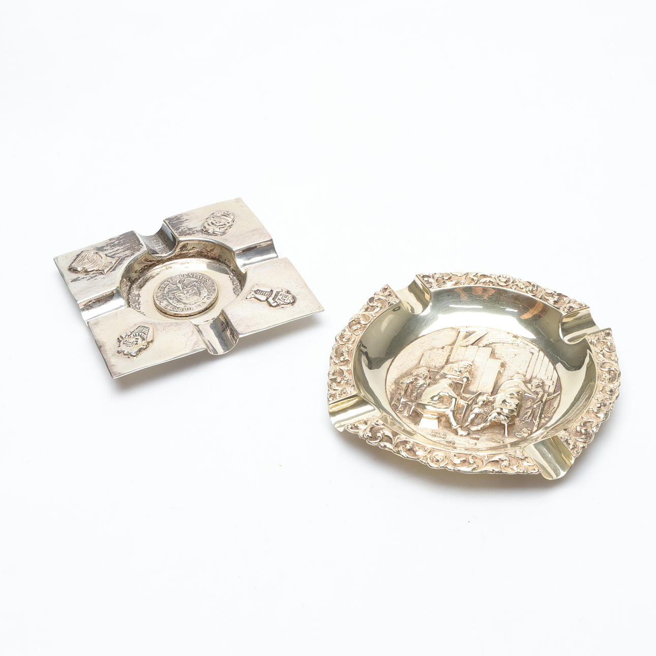 ASKFAT, 2 st, silver, vikt ca 162 gram.