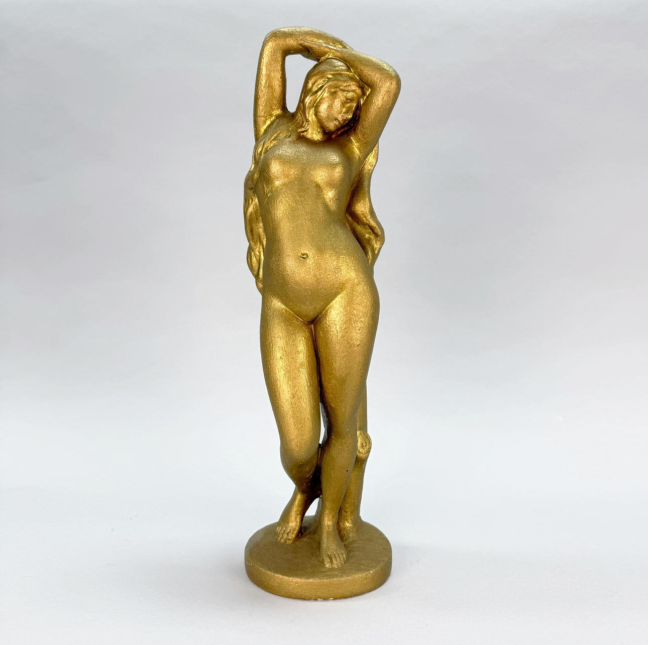STATYETT, gips, bemålat guld, 1900 tal.
