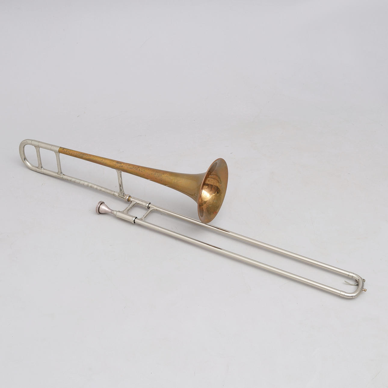 TROMBON, "SUPER OLDS", F.E OLDS & SON.