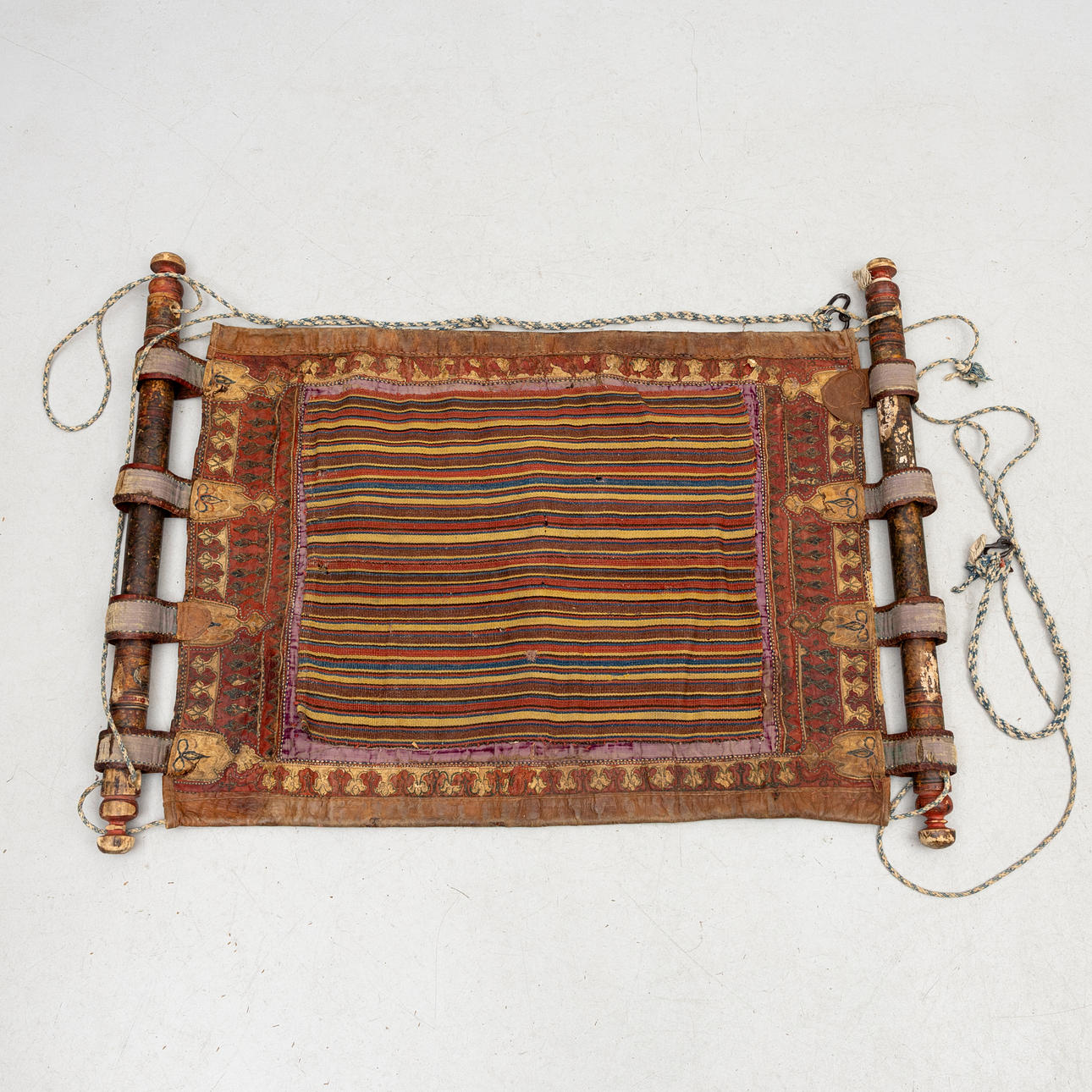 VÄGGBONAD / HÄNGMATTA, orientalisk.