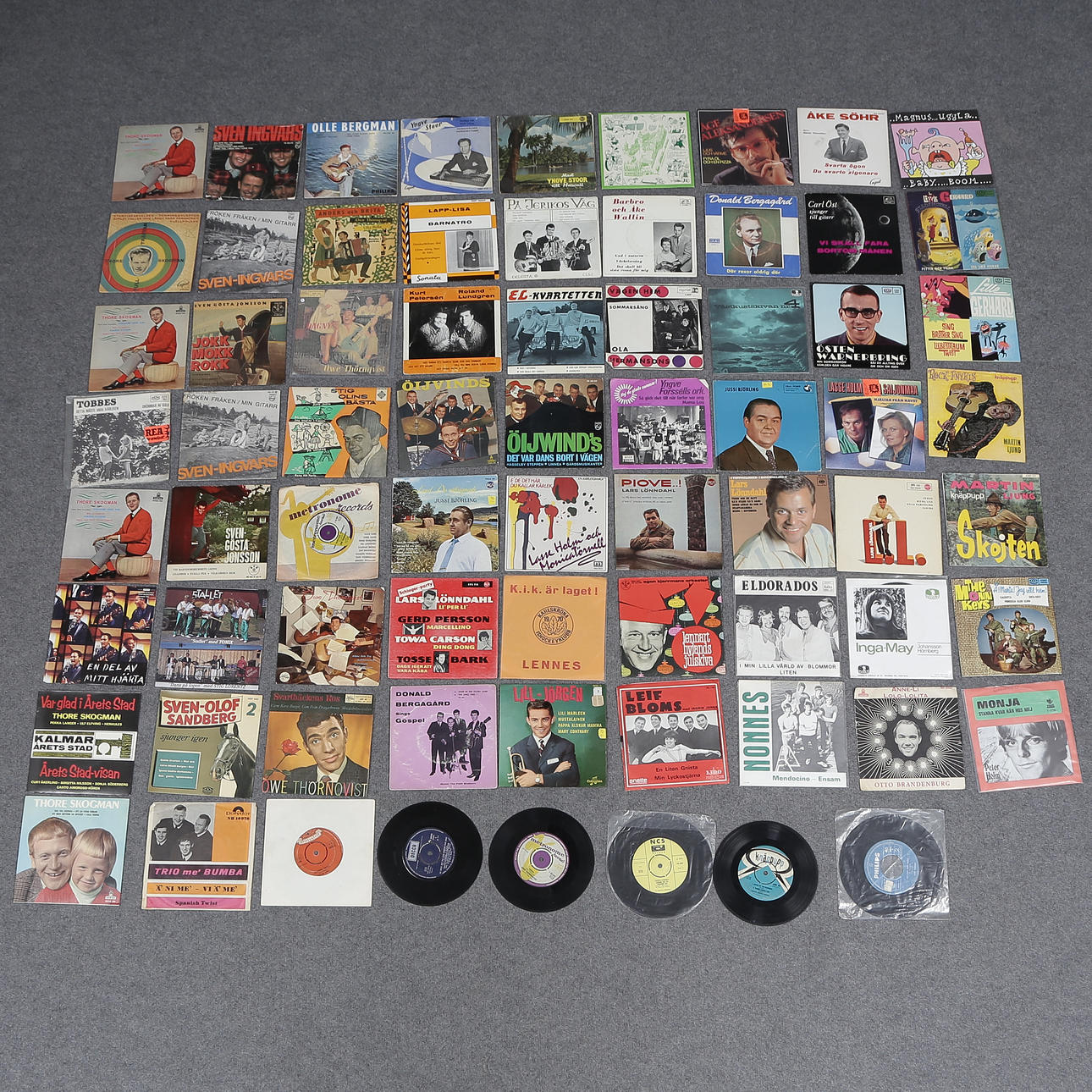 ÖVER 70 SINGELSKIVOR VINYL.