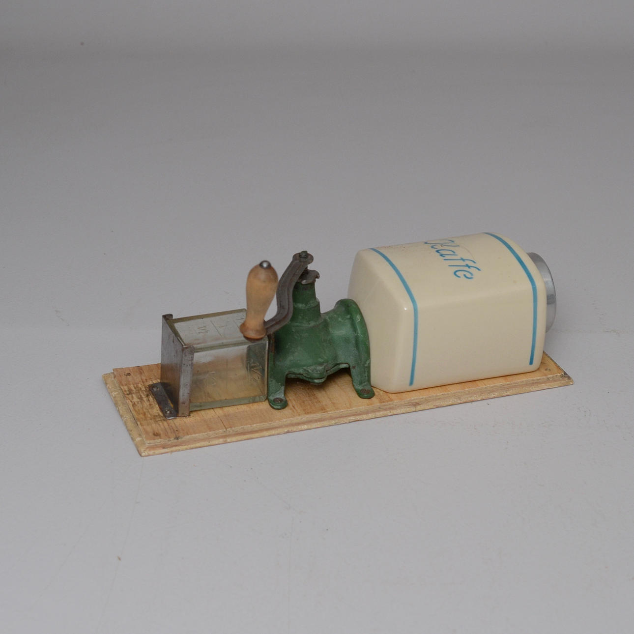 KAFFEKVARN, väggmodell.