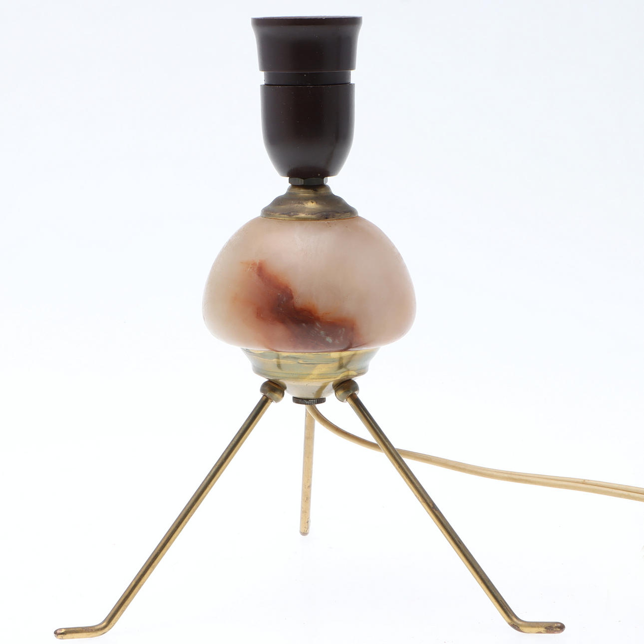 BORDSLAMPA, alabaster & mässing, 1900-talets mitt.