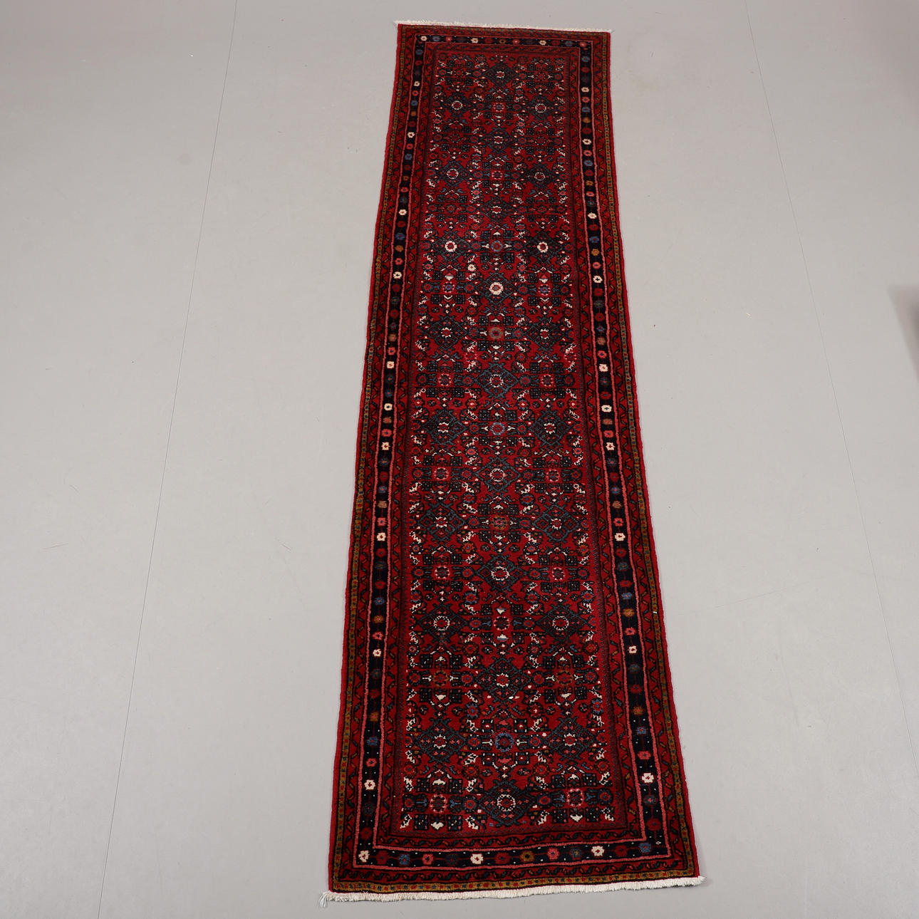 GALLERIMATTA, Iran, mått 305x80 cm.