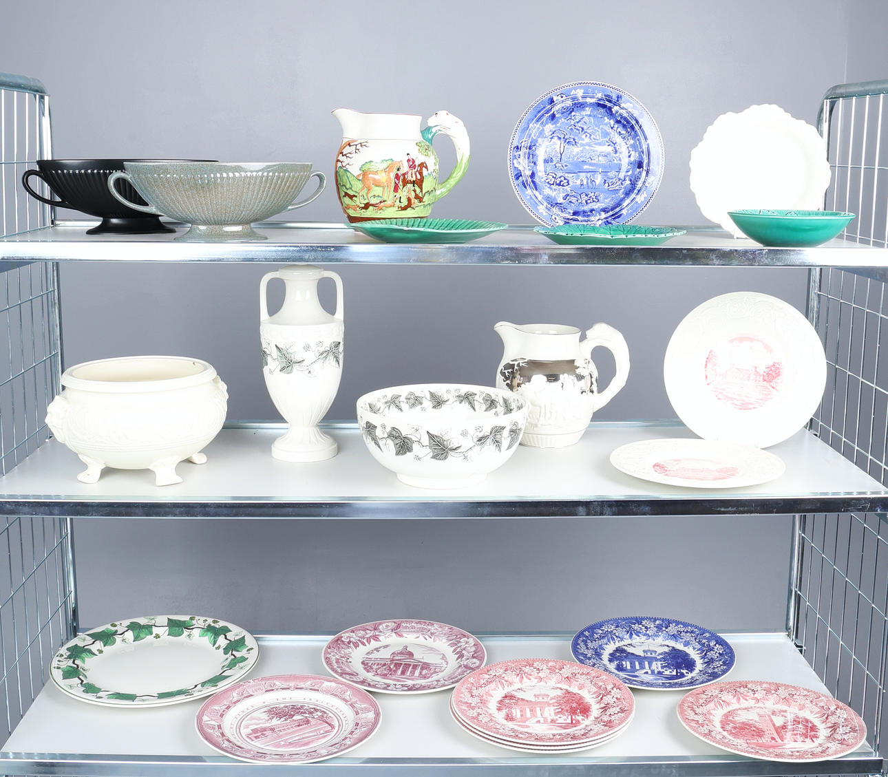 WEDGWOOD-KERAMIIKKAKOKOELMA.