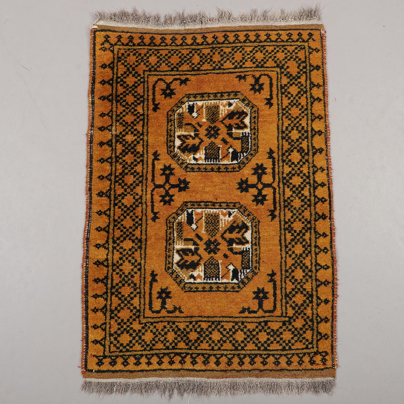 MATTA, orientalisk, mått 95x65 cm.