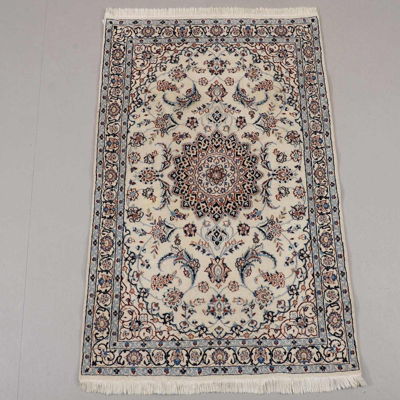 MATTA, orientalisk, mått 178x112 cm.