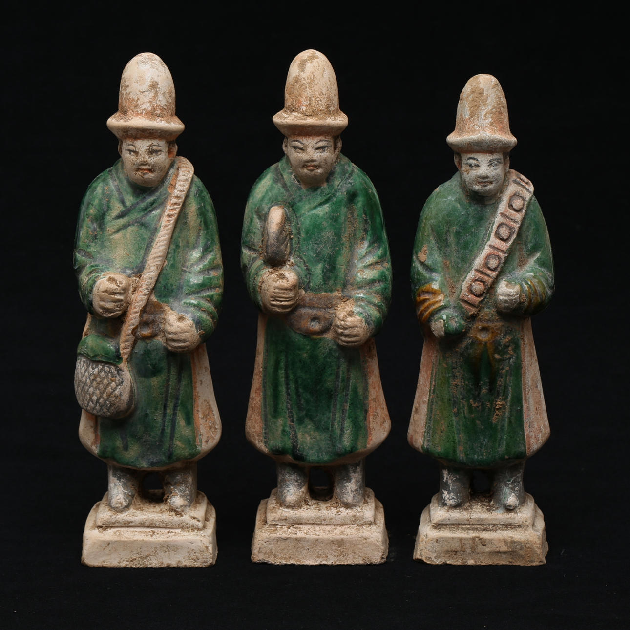 FIGRUINER, 3 st, terracotta, Tang-stil, 1900-tal.