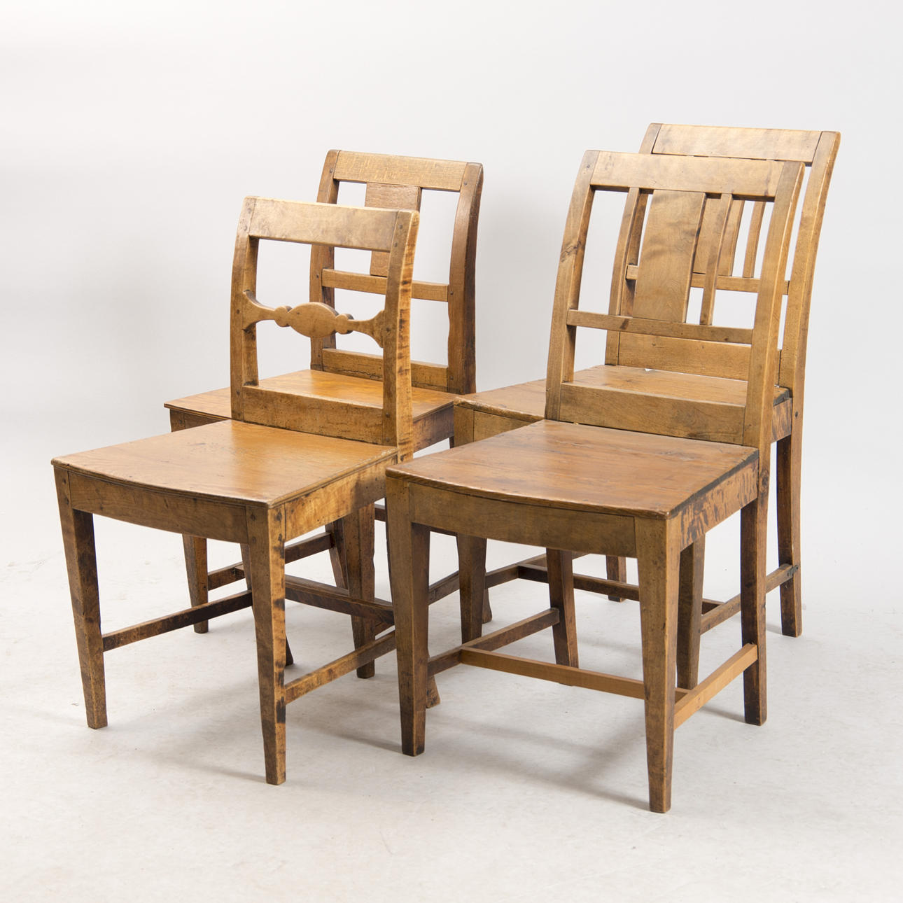 STOLAR, 4 stycken snarlika, olika träslag, 1800-tal.