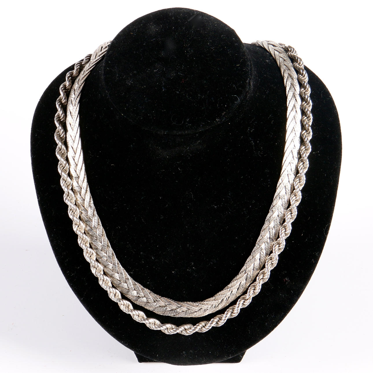 COLLIER, 2 st. Silver, samtida.